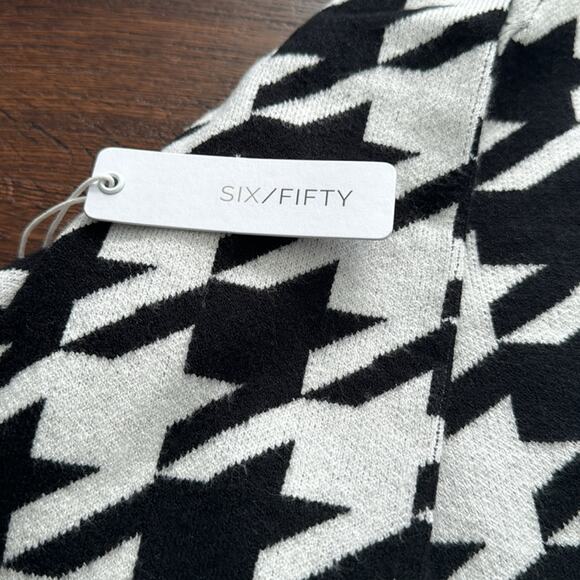 Six Fifty NWT Modesty with Style Top Black & White Houndstooth Size L - Picture 8 of 8